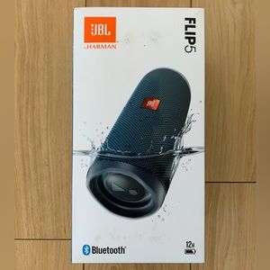 JBL Flip5 Bluetooth Speaker